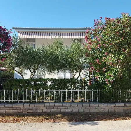 Apartamento Roko Petrčane